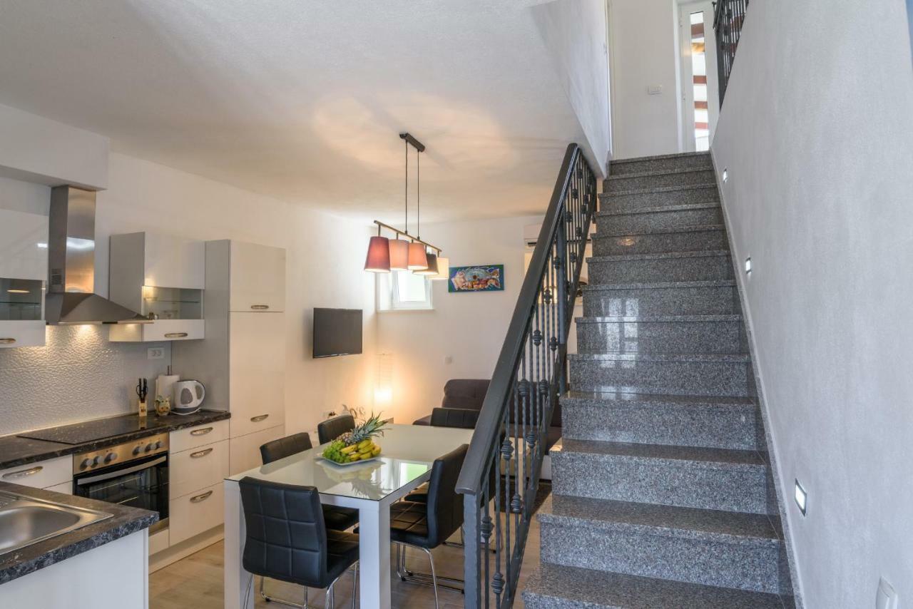 Apartment Porat Трогир Экстерьер фото